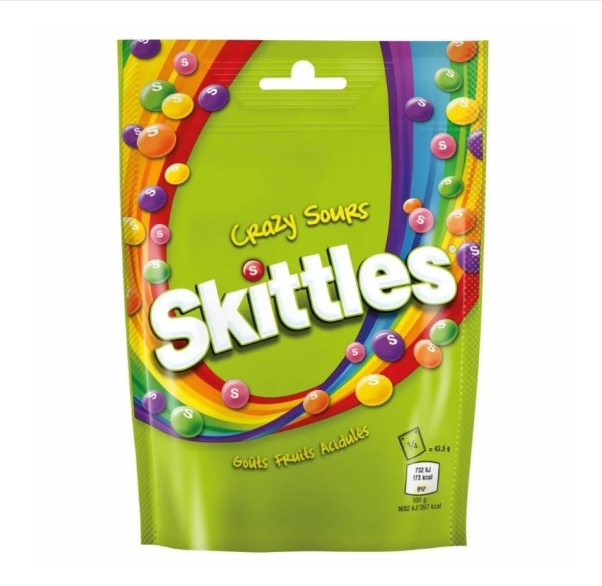 Секс порно оның колготкасын түсіріп, юбкасын көтерді